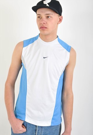 VINTAGE 90'S ROUND NECK T-SHIRT