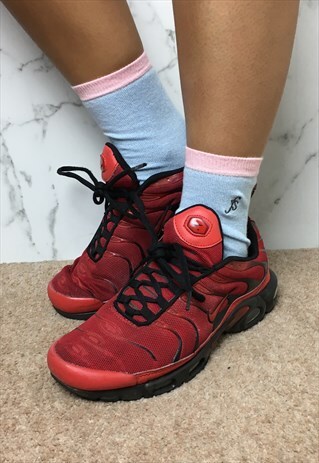 NIKE TN RUNNING SHOES