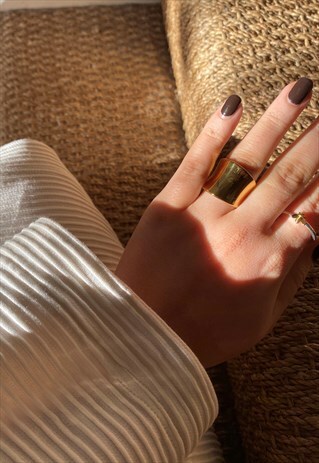 STATEMENT CHUNKY GOLD RING