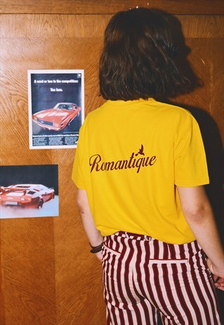 ROMANTIQUE GOLD YELLOW GRAPHIC T-SHIRT