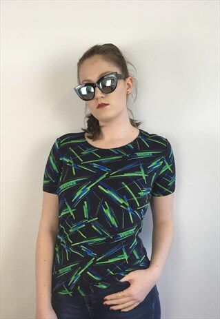 WOMENS VINTAGE VERSACE CLASSIC V2 TSHIRT IN ABSTRACT PATTERN