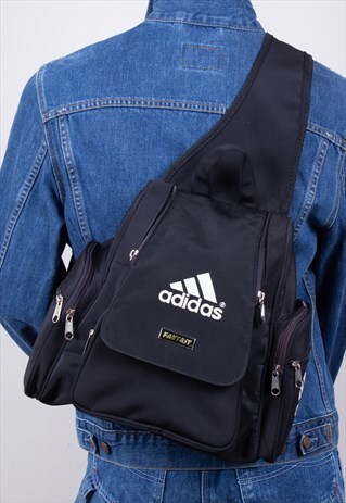VINTAGE ADIDAS BACKPACK