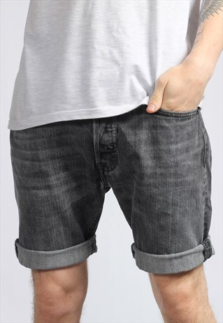 VINTAGE LEVI'S DENIM SHORTS