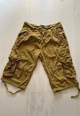 Vintage Khaki Brown Cargo shorts. Size 30