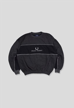 Vintage 90s Fred Perry Embroidered Logo Sweatshirt in Grey