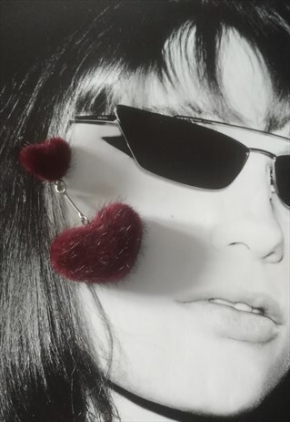MAROON FLUFFY/FURRY HEART DANGLE EARRINGS.
