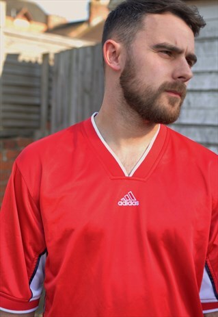 VINTAGE 90'S ADIDAS V NECK TEE