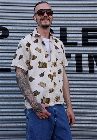 VINTAGE 90S CHAPS TRAVELLER THEMED PRINT S/S SHIRT