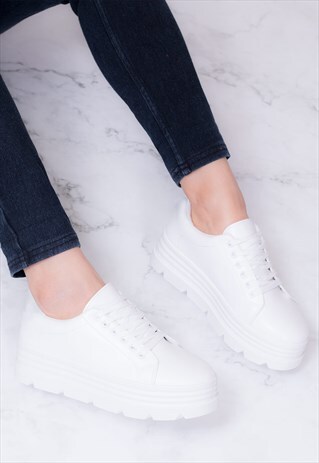 PLATFORM FLAT TRAINERS IN ALL WHITE LEATHER STYLE - LOOWEY