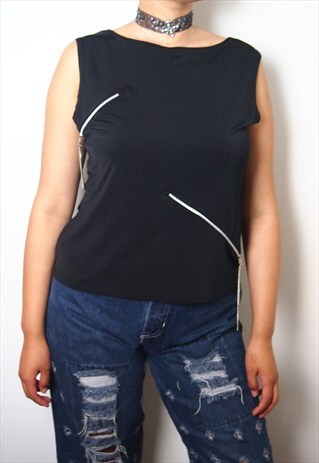 BLACK 90S TOP WITH ZIPS