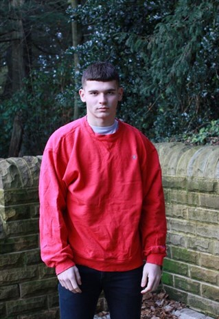 VINTAGE RED CHAMPION SWEATSHIRT
