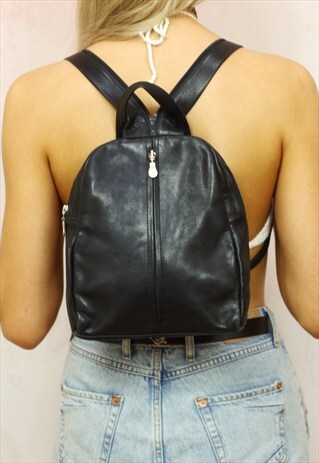 1990S VINTAGE JET BLACK REAL SOFT LEATHER BACKPACK