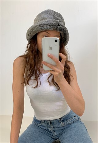 VINTAGE 90S GREY FAUX FUR BUCKET HAT