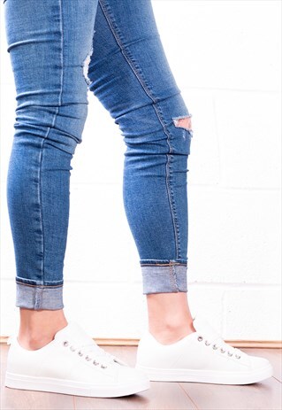 LACE UP FLAT TRAINERS SHOES IN WHITE LEATHER STYLE - VICENZA