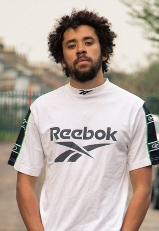 REEBOK T-SHIRT IN WHITE, NAVY AND GREEN
