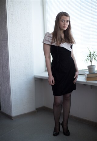 VINTAGE 70'S MINI BLACK VELVET OFF SHOULDER DRESS