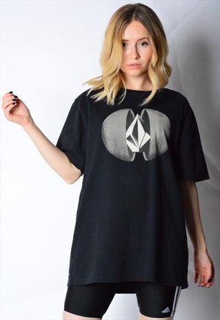 BLACK VOLCOM SKATEBOARD T-SHIRT