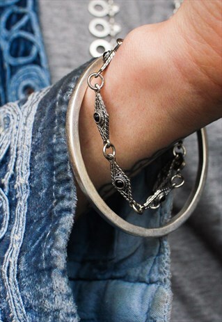 SIMPLE SILVER BANGLE