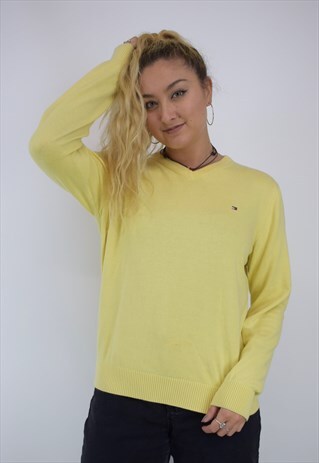 VINTAGE 90'S TOMMY HILFIGER YELLOW V NECK JUMPER