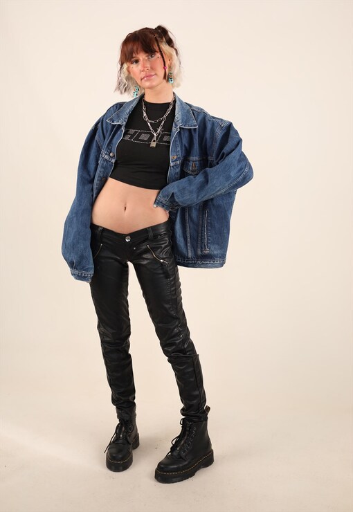 garment image