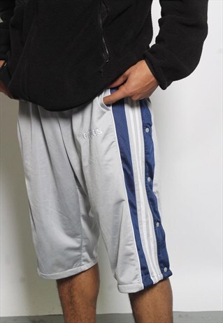 VINTAGE ADIDAS SHORTS GREY