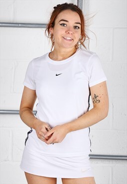Vintage Nike T-Shirt in White Short Sleeve Lounge Tee XS