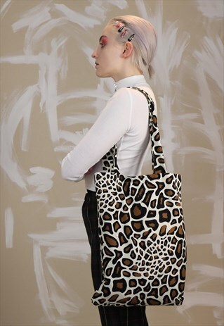 GIRAFFE PRINT TOTE BAG