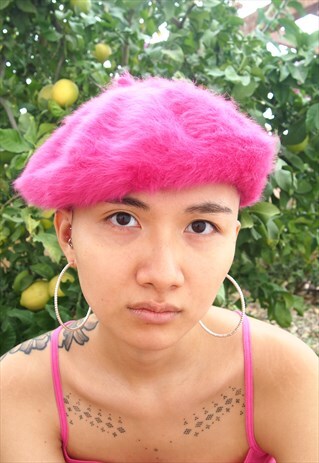 HOT PINK FLUFFY BERET