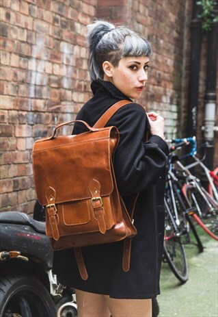 BROWN METROPOLITAN BACKPACK (LARGE: EXCLUSIVE EDITION)