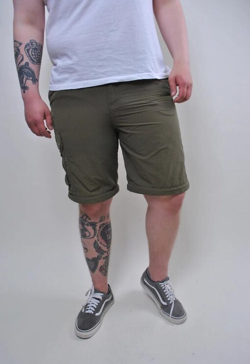 garment image