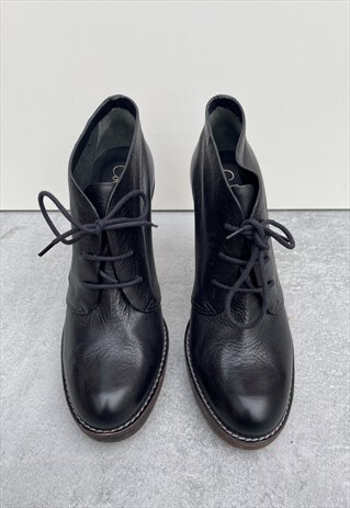 COLE HAAN LACE UP SHOE / BOOTIE UK SIZE 5