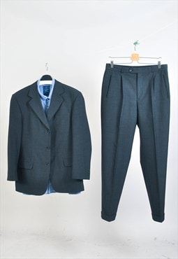 Vintage 00s suit in grey