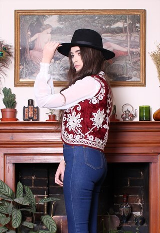 VINTAGE 60S BURGUNDY VELVET EMBROIDERED HIPPIE FESTIVAL VEST