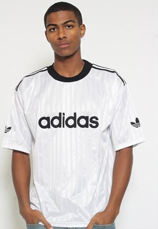 VINTAGE ADIDAS FOOTBALL T-SHIRT