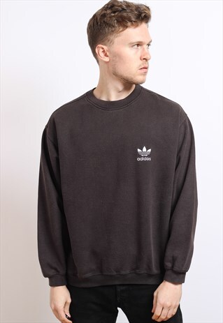 VINTAGE ADIDAS SWEATSHIRT