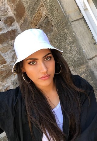LOVE ROUTE UNISEX REVERSIBLE BUCKET HAT WHITE/BEIGE CHECK