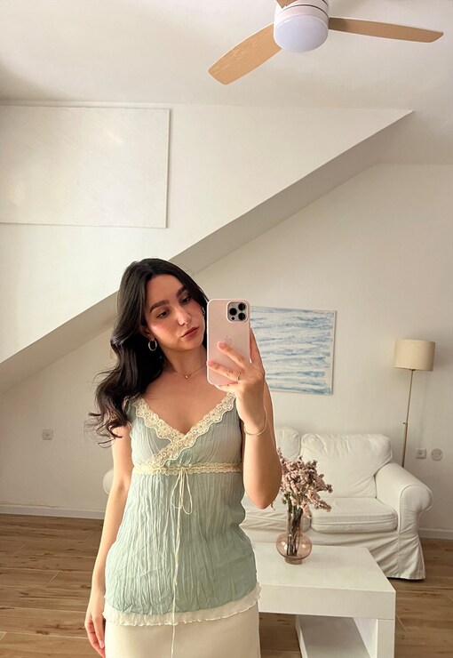 garment image