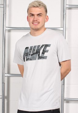 Vintage Nike T-Shirt in Grey Crewneck Sports Tee Medium