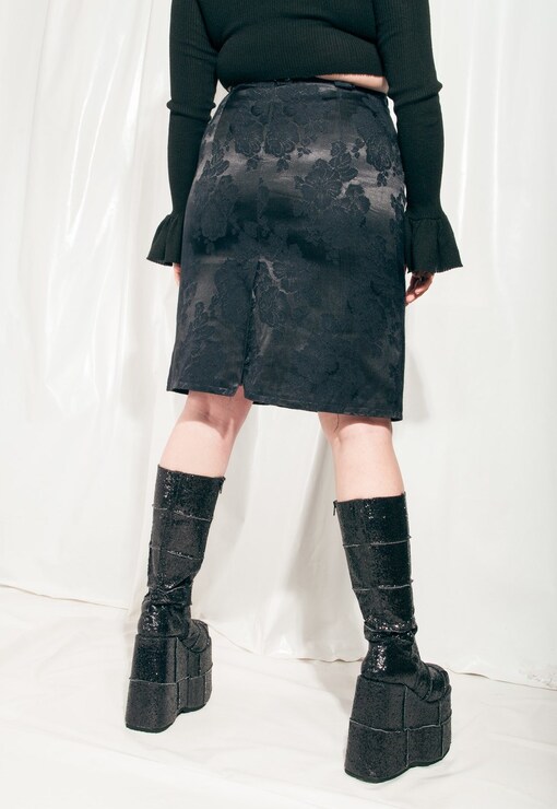 garment image