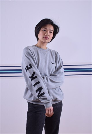 EMBROIDERED NIKE SWEATSHIRT