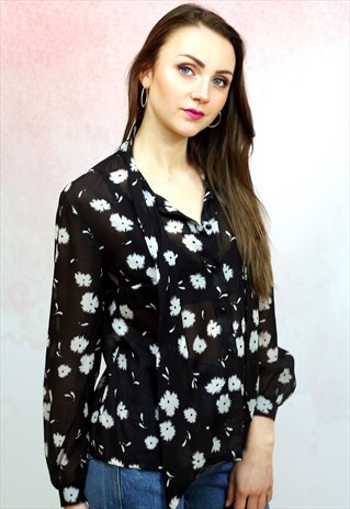 1990S VINTAGE SEMI SHEER BLACK WITH WHITE BLOUSE