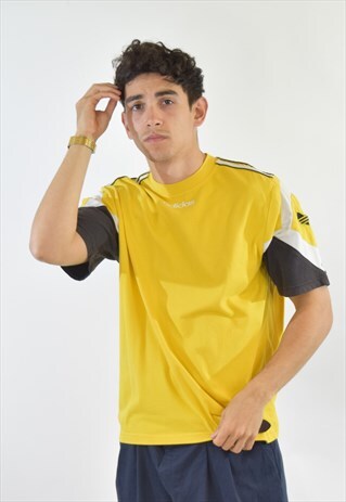 VINTAGE YELLOW BLACK 90S ADIDAS SPORTS T SHIRT