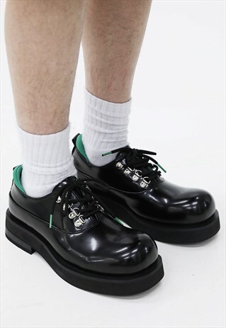 Utility shoes Edgy high fashion round shape platform loafers