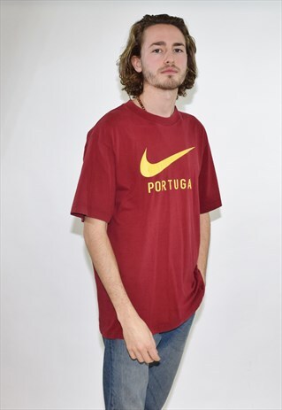 VINTAGE 90S RED NIKE ROUND NECK T SHIRT