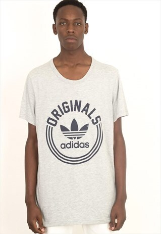 VINTAGE ADIDAS T SHIRT