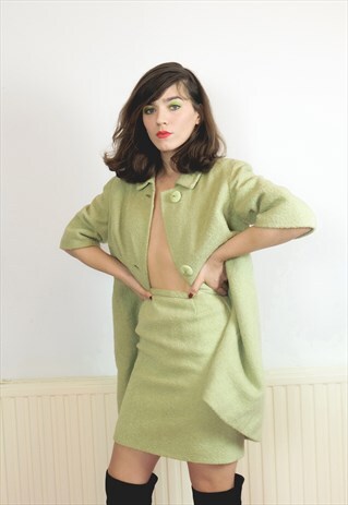 1960S VINTAGE CARVEN PASTEL GREEN MINI SKIRT AND JACKET