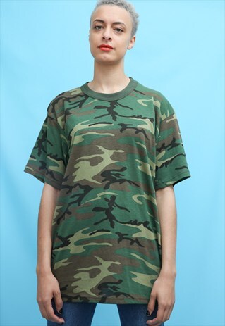 GREEN CAMO PRINT ARMY T-SHIRT