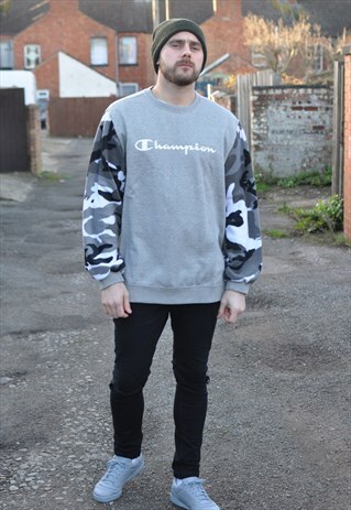90'S CHAMPION CAMOUFLAGE FLEECE SLEEVE REWORK SWEATSHIRT