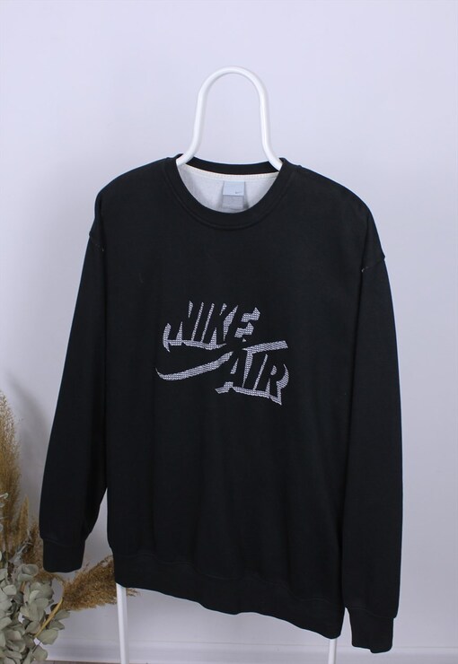 garment image