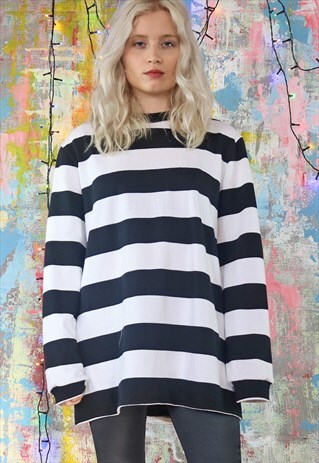 JUMPER IN BLACK & WHITE STRIPES